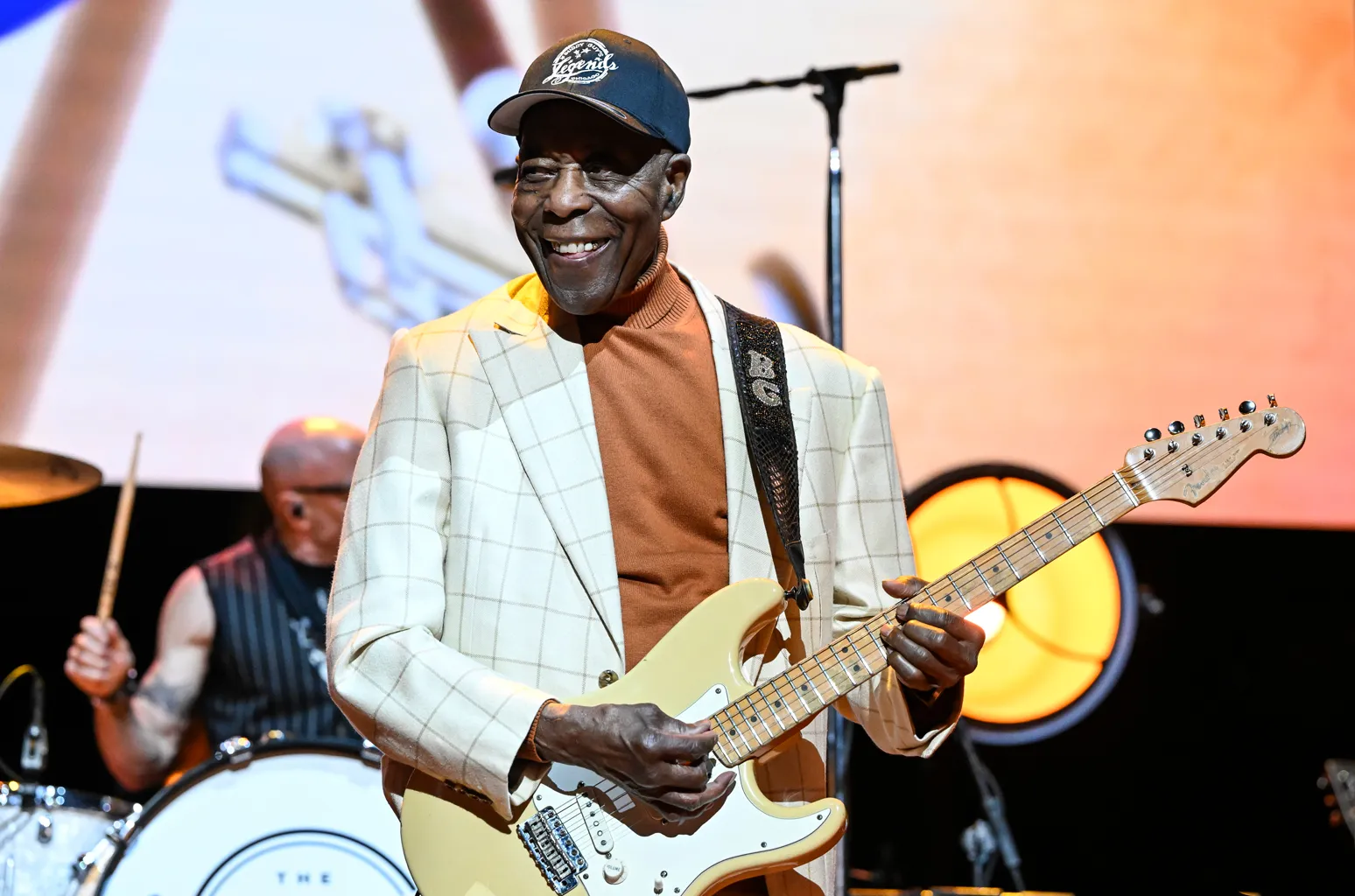Buddy Guy playing live